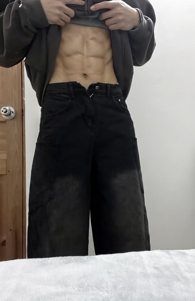 Momo（185实习版） tweet media