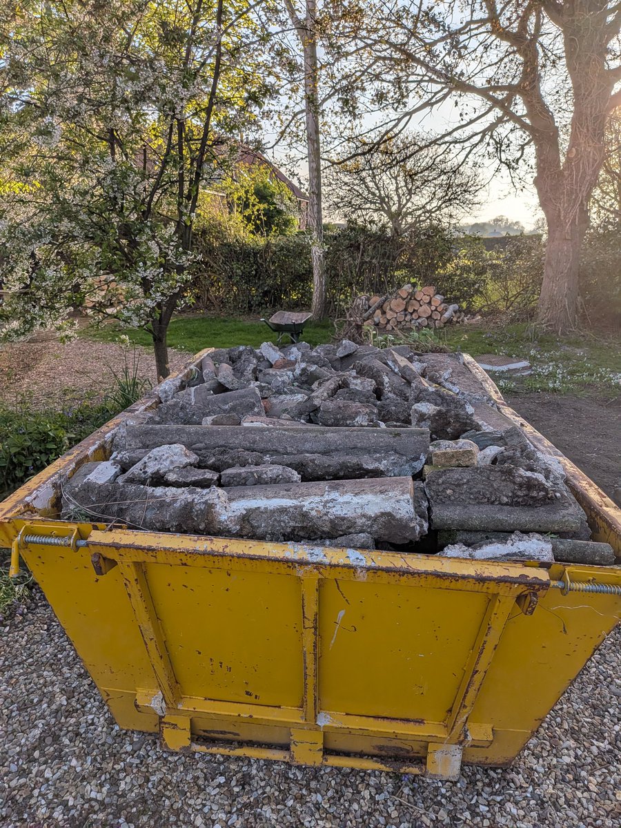 JD_HILL's tweet photo. That's 1 skip full of rubble https://t.co/8J7DKDJxG7