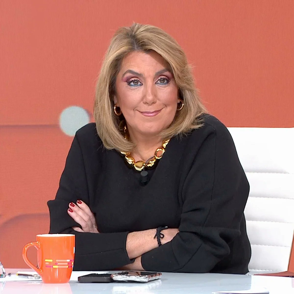Susana Díaz, ¿Con cual te quedas?
• Servilismo: sumisión interesada al poder.
•Adulación: apoyar al poderoso para beneficio propio.
•Falta de amor propio: renuncia a la dignidad por conveniencia.
•Sumisión: sometimiento por interés.
#PsoeOrganizaciónCriminal