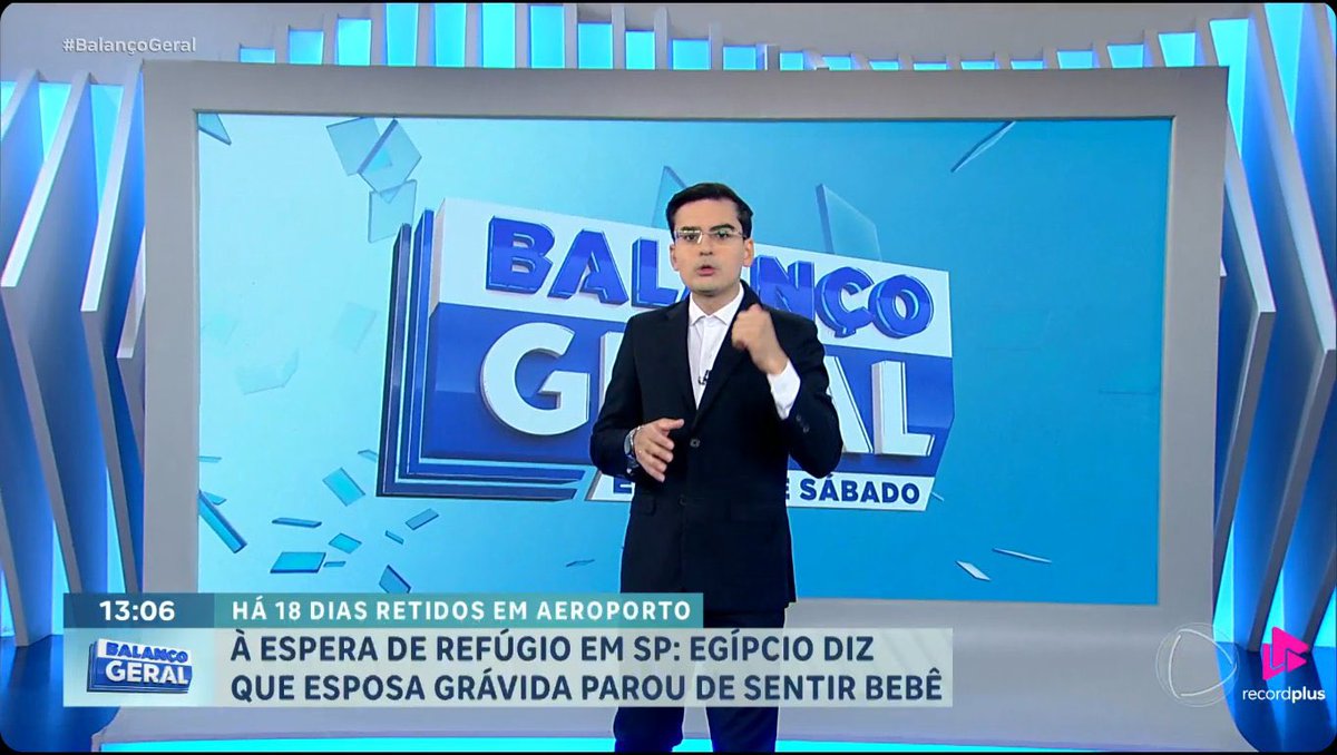 brenno__moura's tweet image. Fenômeno! Dudu Camargo vence o #ClubeDoChaves mais uma vez, e garante a vice-liderança neste sábado para a Record. 

#BalançoGeral #Chaves