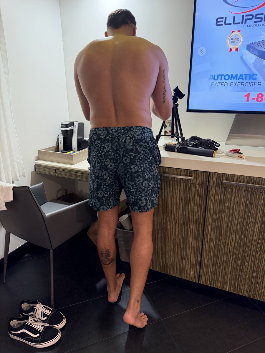 My goodness, look at him 🥵 I took care of his sexy perfect feet. He loves my foot massage 🔥🫡

👣: <a href="/marty0mar/">Marty Mar (L.A 4/21-29)</a> 

#malefeet #footmassage #footfetish #feet