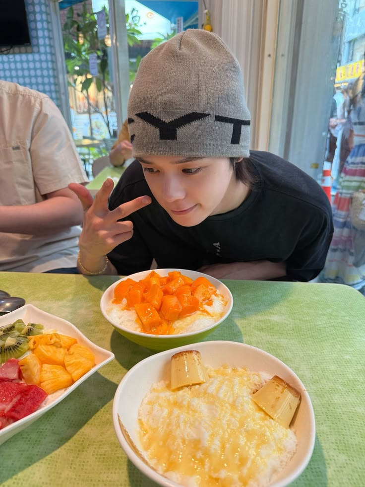 ᅠ ᅠ ˗ˏˋ 𝘆 𝘂 𝗮 𝗻 ˎˊ˗ᅠ ᅠ tweet media