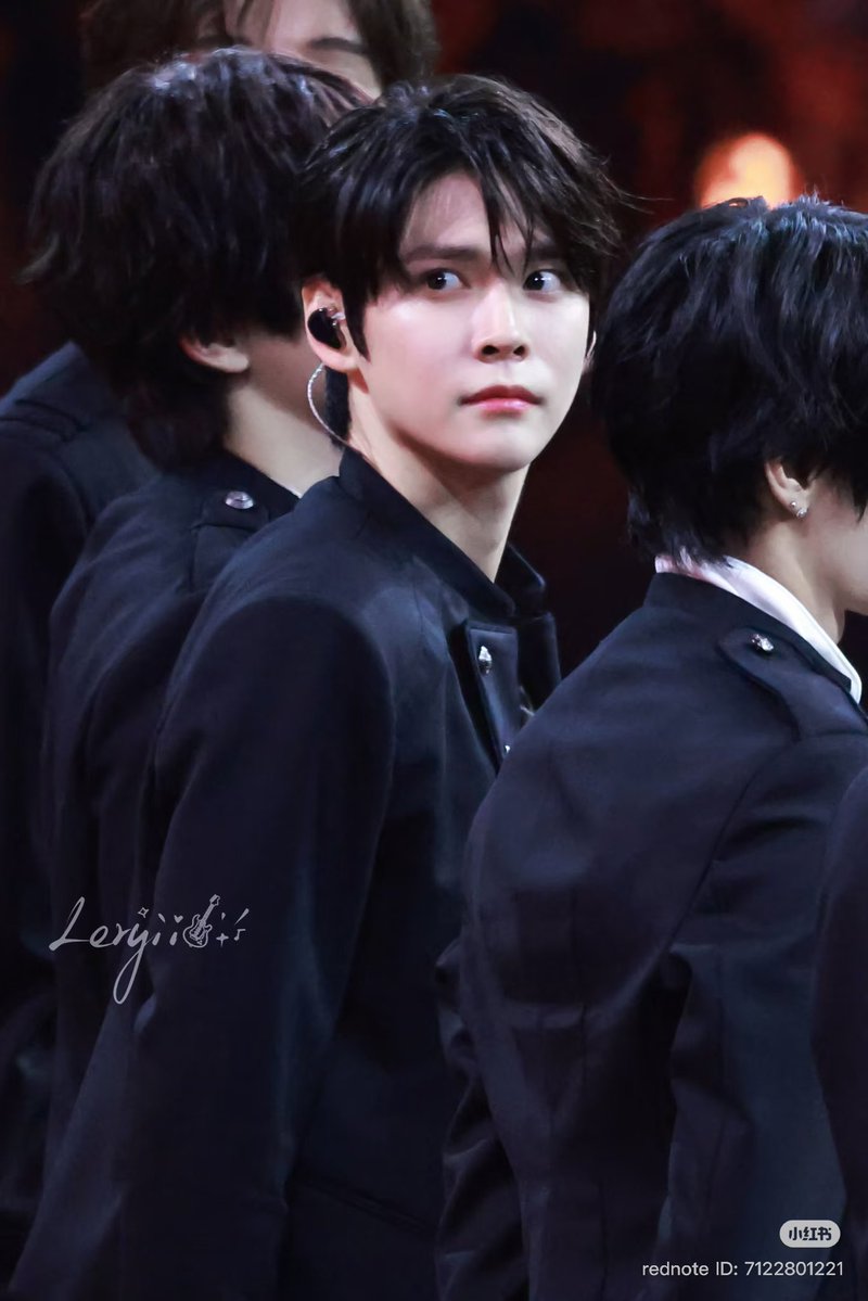 : everythingmr.jung ⋆₊ tweet media