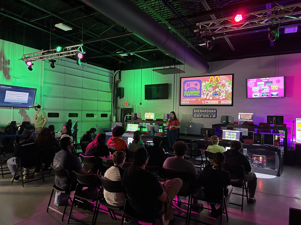 𝐍𝐮𝐤𝐞 ➡️ Apple Blossom tweet media