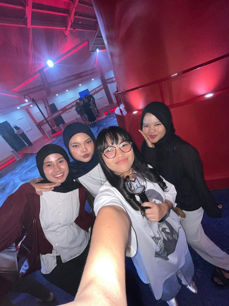 ライラ ୨୧. tweet media