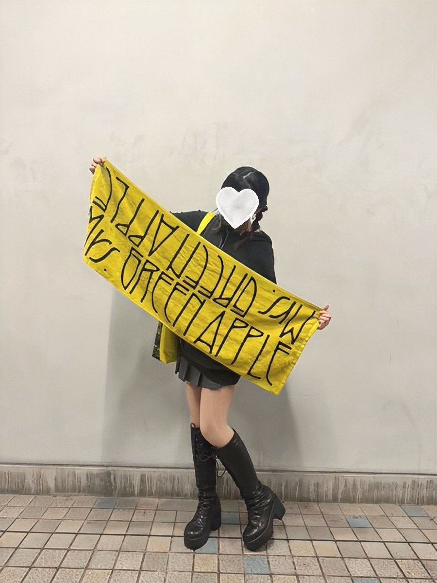 𝚛𝚞𝚖𝚒 tweet media