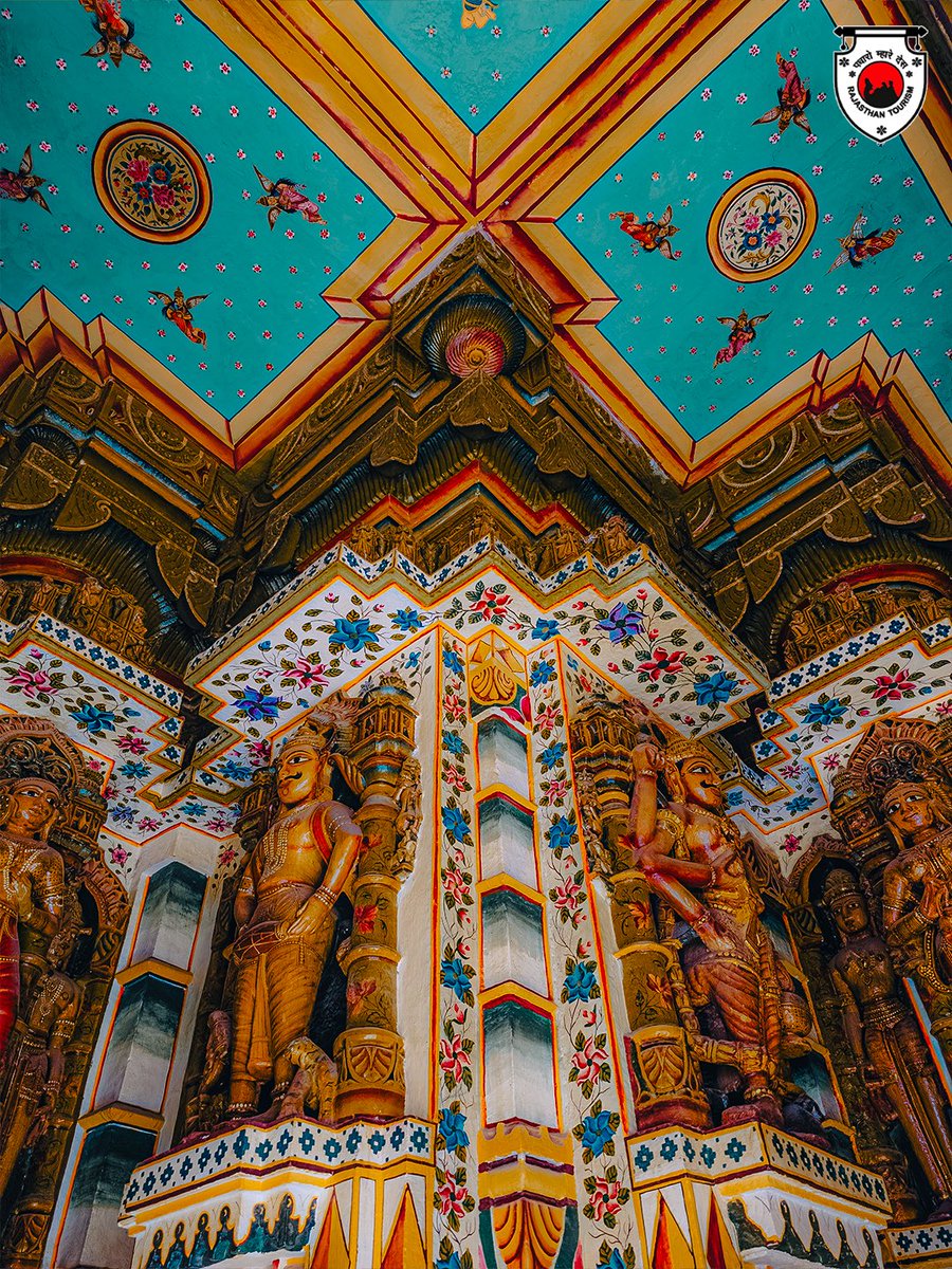 my_rajasthan's tweet photo. The magnificent Bhandashah Jain Temple is a masterpiece where devotion meets intricate design. Built in the 15th century, the temple is dedicated to Sumatinath, the 5th Tirthankar of Jainism. The temple is renowned for its richly carved red sandstone, delicate frescoes, and layered craftsmanship that reflects the finesse of Jain architecture.

📸: @lens_poet3
#BhandashahJainTemple  #Bikaner #ExploreBikaner #Rajasthan #RajasthanTourism
(1/2)