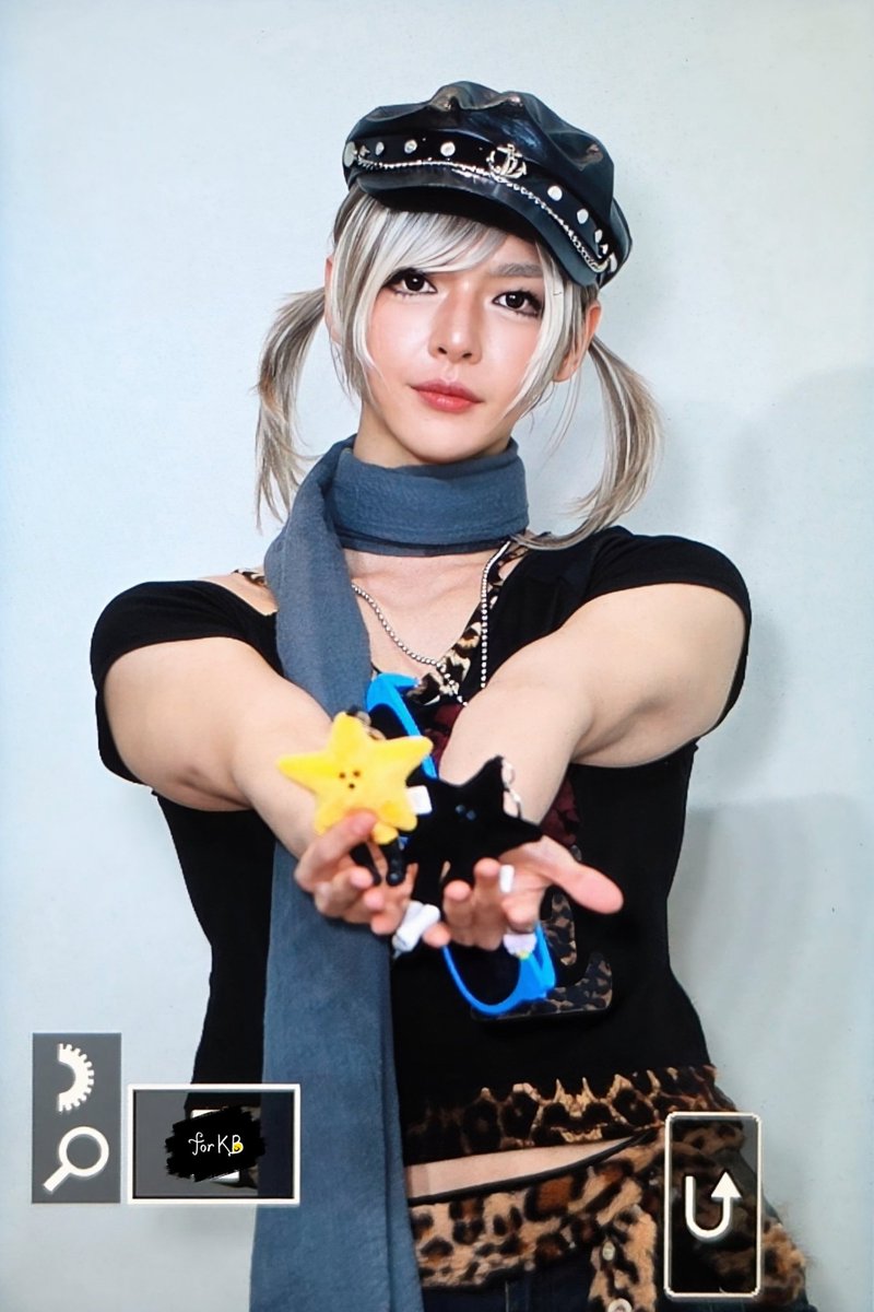 260425

#큐큐큐 #QQQ #규빈 #KB #ギュビン