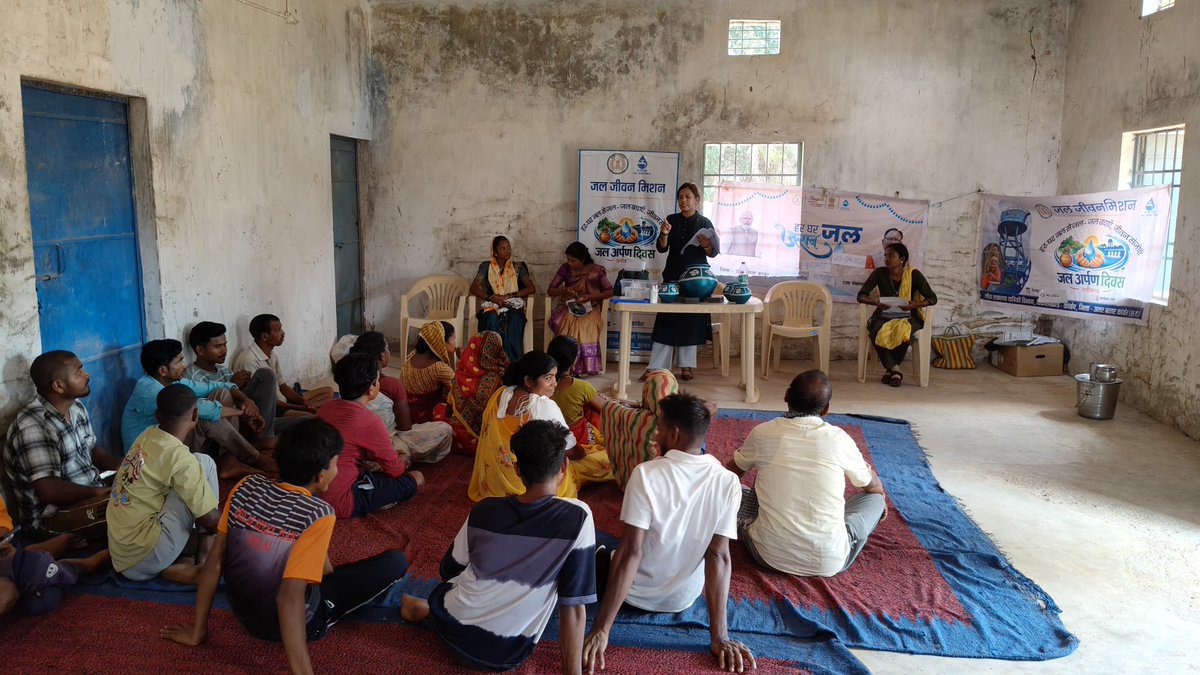 JJMKANKER's tweet image. ग्राम कुम्हारी विकासखंड अंतागढ़ में जल जीवन मिशन के तहत हर घर जल उपलब्ध।
हर घर तक नल कनेक्शन से स्वच्छ पेयजल सुनिश्चित।#JalJeevanMission #water #unicef @DoWRRDGR_MoJS @jaljeevan_ @jjmchhattisgarh @sweta247 @sweta247