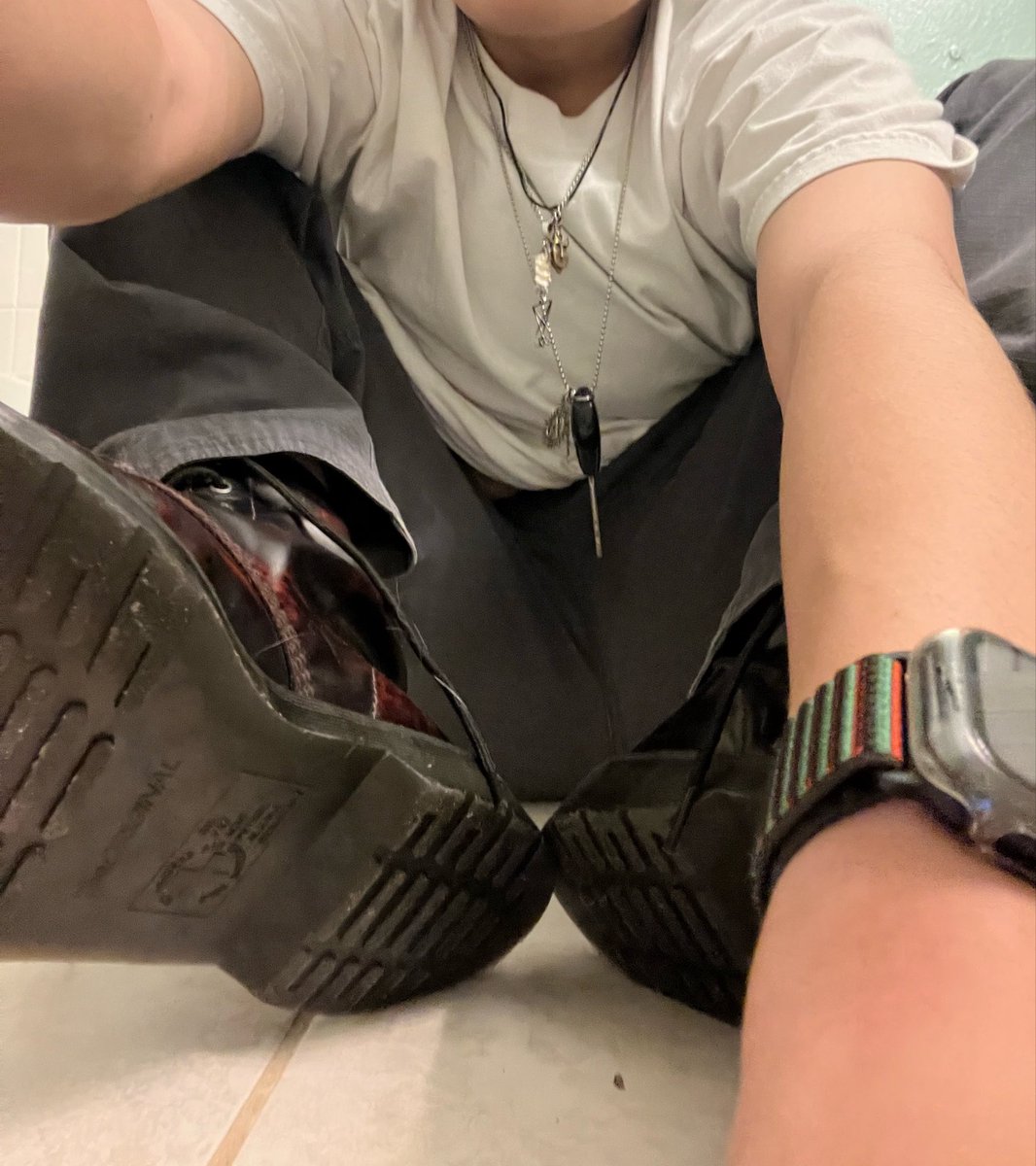 leon kennedy: eastern european gay porn edition tweet media