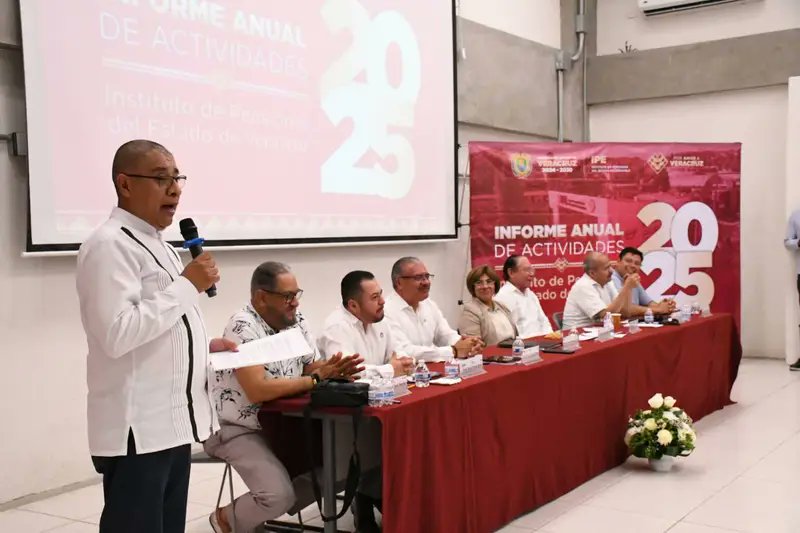 CapitalIVer's tweet image. Presenta director general del #IPE #Informe de #Actividades en la región #Veracruz-Boca del Río

capitalinformativo.com/presenta-direc…