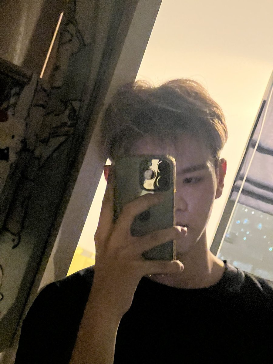 กาตูโระะะะ tweet media