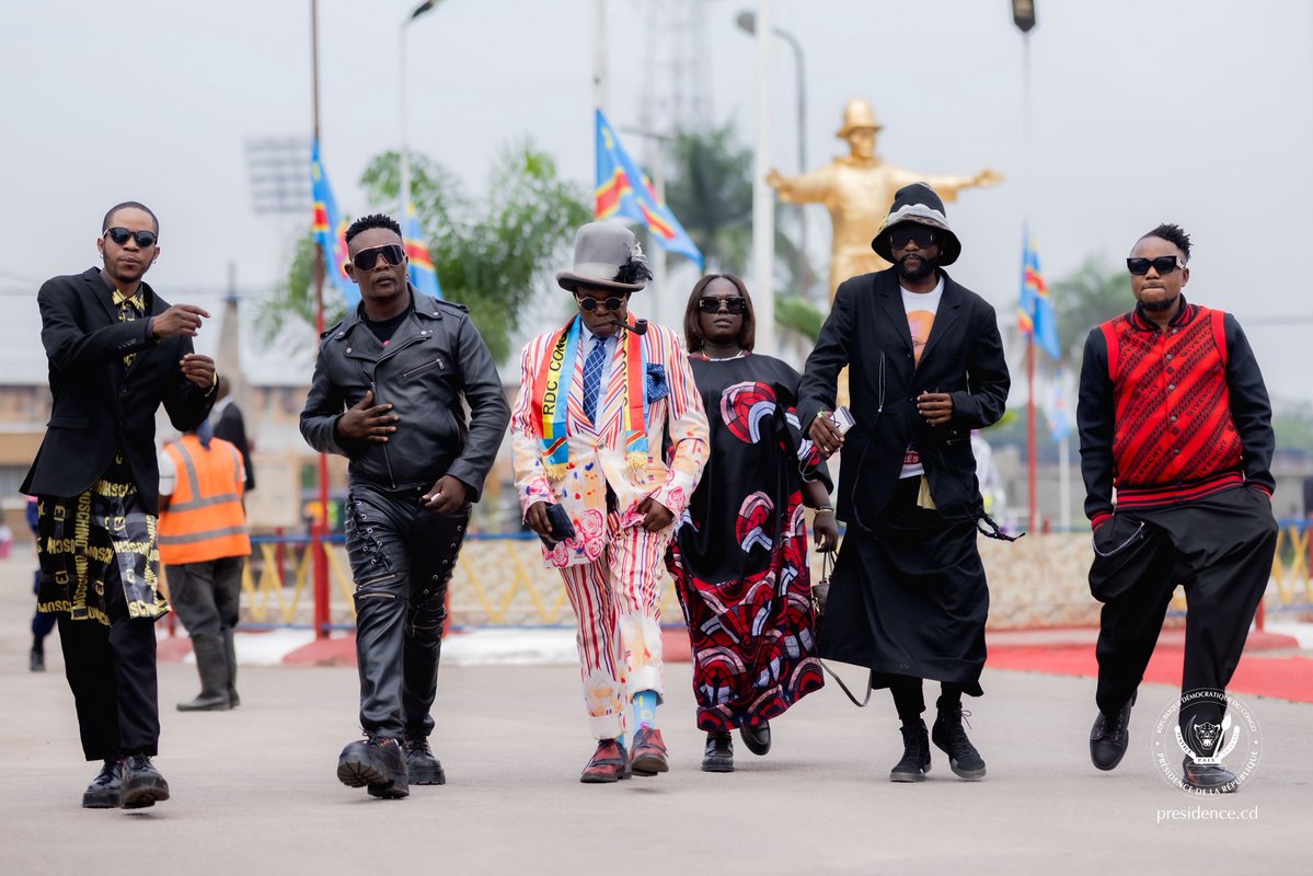 Dix ans après sa disparition tragique sur la scène du FEMUA (Festival des musiques Urbaines d'Anoumabo) à Abidjan, le Président de la République, Félix-Antoine Tshisekedi, s'est rendu aujourd'hui au village Molokaï, au quartier Matonge, dans la commune de Kalamu et siège du