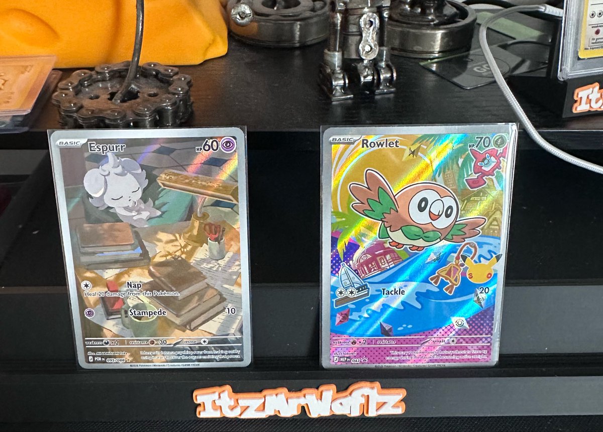 Mail day from <a href="/Rheaquaza/">Rheaquaza</a> and <a href="/PlayoffKidwell/">Kidwell</a> thank you for these great pickups for the nat dex.