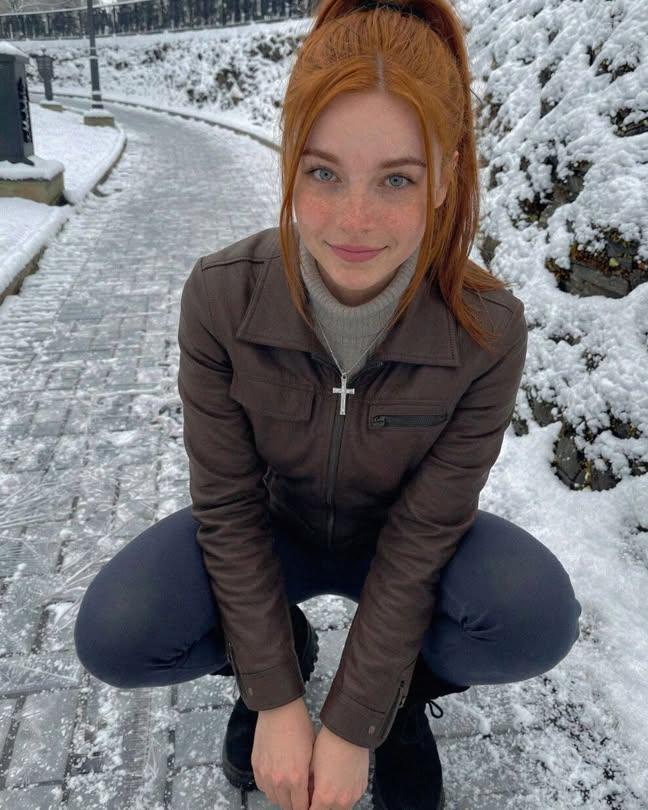 Sana khan tweet media