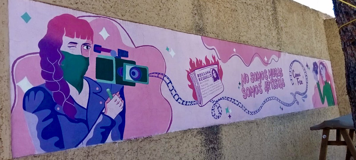 FCC_UASLP's tweet photo. Nos unimos al duelo por el lamentable fallecimiento de Rossana Reguillo, destacada investigadora mexicana y referente central en el campo de la comunicación, los estudios socioculturales y la antropología social en América Latina.

Descanse en paz. 🕊️ https://t.co/qvVQN9YxFG