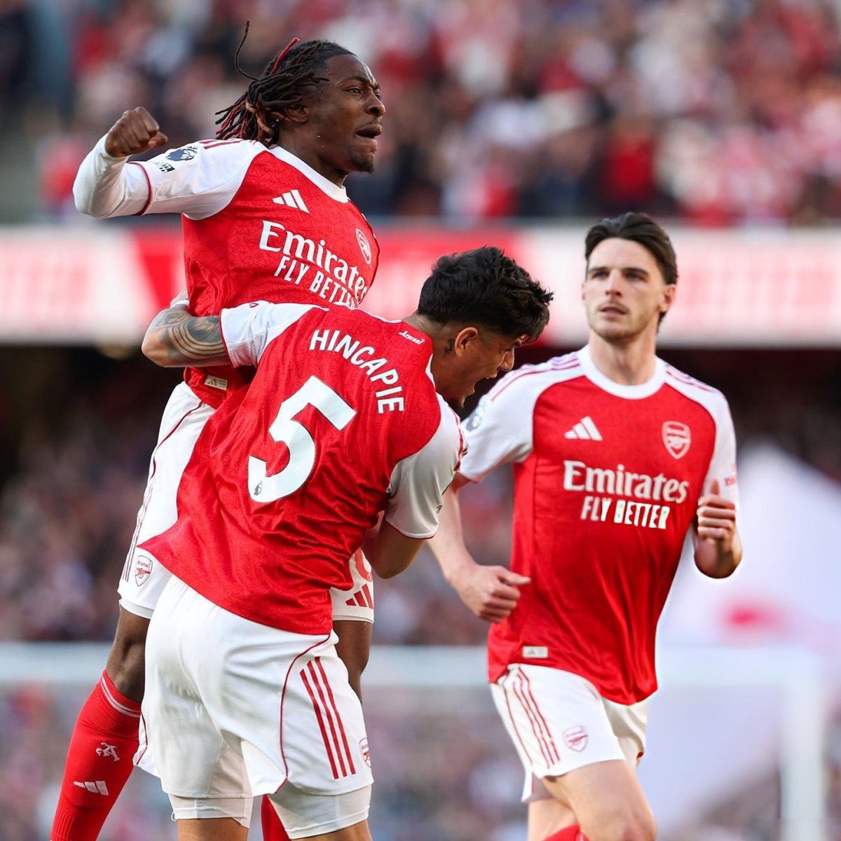 عمرو tweet media