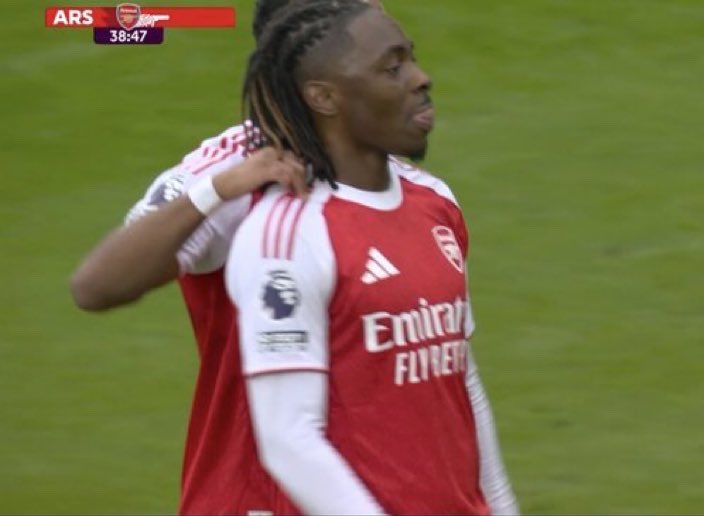 Troll Touchline tweet media