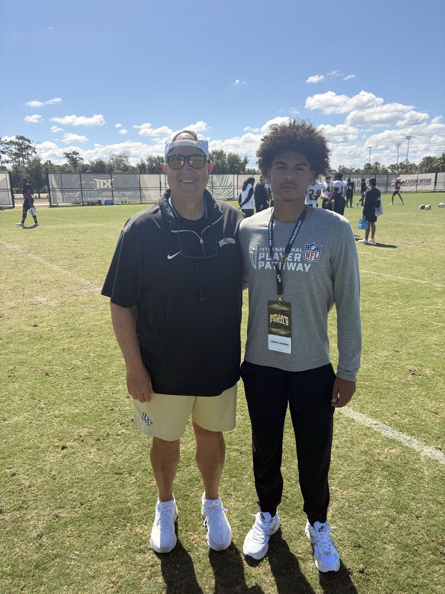 HL2Valid's tweet photo. Huge thank you to Coach @PeteAlamar for letting me come back out to @UCF_Football practice. Learned a ton watching the specialists work. Locked in and getting better every day. @BokeyFootball @Recruit_Bokey @Coach_Houn @CSKRECRUITING @H2_Recruiting @EliteScoutingFL @OneOnOneKicking @KornblueKicking @AllAmericanKick  @TheNoahMcGough @GeronHargon @DylanBarnas @UprightKicking @KohlsKicking @KohlsHighlights @HKA_Tanalski @UCF_Recruiting @_willstone_ 

#Kickers #Punters #SpecialTeams #UCF #Recruiting #D1Bound #Blessed #kickerswingames #StayReady #ValueTheThirdPhase