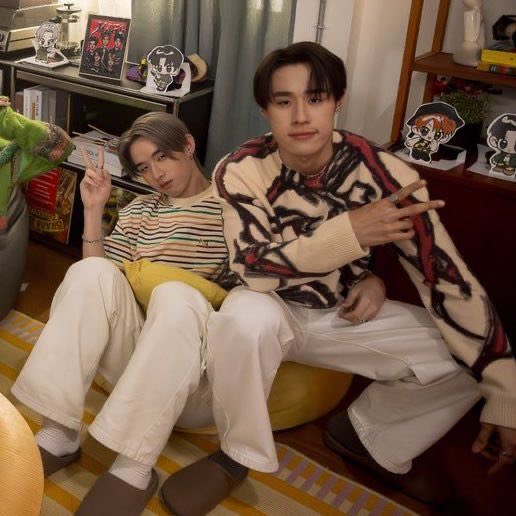 aye 🐈 𝜗𝜚⋆₊ met lykn!! tweet media