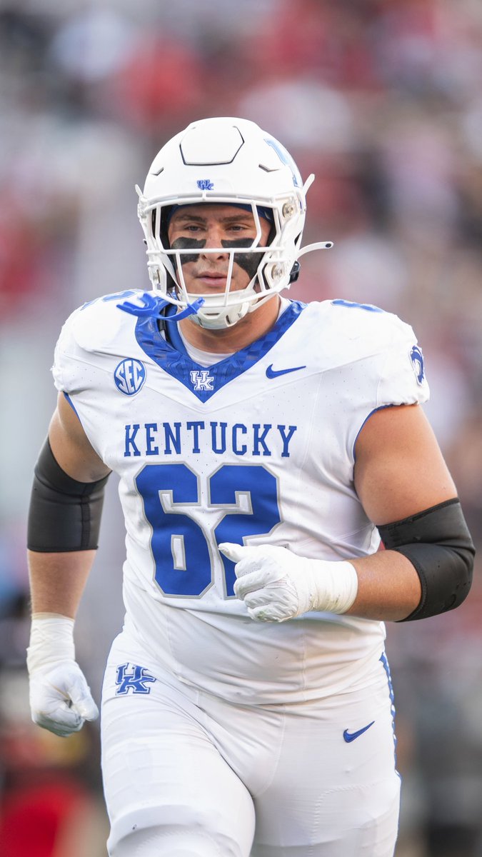 HowardWKYT's tweet photo. The #Packers select Kentucky C Jager Burton with the No. 153 overall pick! https://t.co/k1Sf6JO44F
