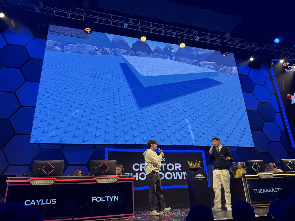 ClinomiDev's tweet image. Las Vegas was so cool!! Had so much fun meeting everyone and catching up!!

#RobloxDev