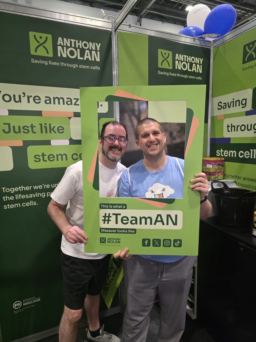 Why I’m running the marathon for <a href="/AnthonyNolan/">Anthony Nolan</a> 13 years ago <a href="/iFallOverLots/">Jon</a> was undergoing his treatment for Non Hodgkins Lymphoma and part of that involved a stem cell transplant.

I always wanted to give back and now I can.

THANK YOU 💚💚💚💚

2026tcslondonmarathon.enthuse.com/pf/matthew-bly…