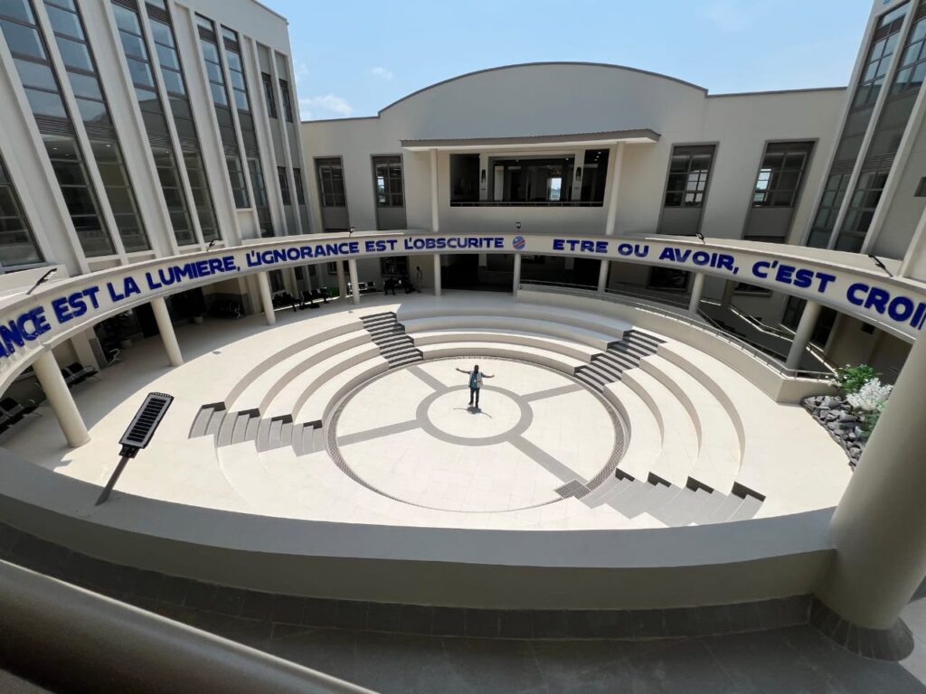 BENITA TSHISEKEDI ÉTAT DE DROIT ❤️💛💙 tweet media