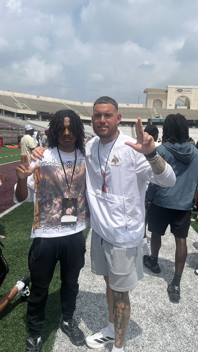 Elijah8Rob's tweet photo. Had a great Day at @TXSTATEFOOTBALL today , got a chance to meet coaches/players ,and watch how football is played at the collegiate level 🔥🙏🏾🙏🏾

@CoachMart1nez 
@CoachCPulliam 
@CoachGeorgeMHS 
@mansfield_fb 
@_SlideHouse https://t.co/2yN2UP81h7