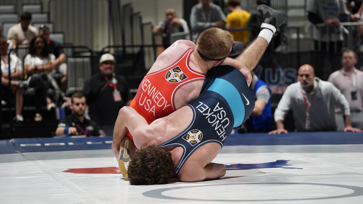 HWC_wrestling's tweet image. Patrick Kennedy wins in the consolation semifinals 8-6 over Henckel (NLWC). 🐤💪🏻

Kennedy will face Muhamed McBryde (WVRTC) in the bronze medal bout 🥾🇺🇸🎲🏆🤼🥉