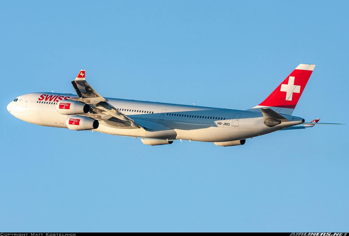 n194at's tweet image. Swiss International Air Lines
Airbus A340-313 HB-JMO
ORD/KORD Chicago O'Hare Intl Airport
June 9, 2010
Photo credit Matt Kostelnick 
#AvGeek #Aviation #Airline #AvGeeks #Airbus #A340 #ORD #Chicago @fly2ohare #Swiss @FlySWISS 🇨🇭