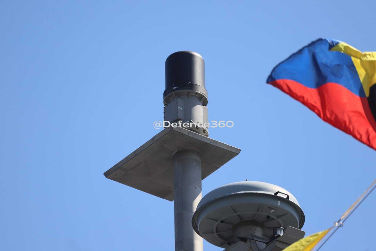 O sistema de medidas de apoio à guerra eletrônica Defensor Mk3 da 🇧🇷 Omnisys Engenharia e do Instituto de Pesquisas da Marinha (IPqM) da 🇧🇷 <a href="/marmilbr/">Marinha do Brasil</a> é um dos equipamentos desenvolvidos pela Base Industrial de Defesa 🇧🇷, instalados nas fragatas da Classe Tamandaré da <a href="/marmilbr/">Marinha do Brasil</a>.