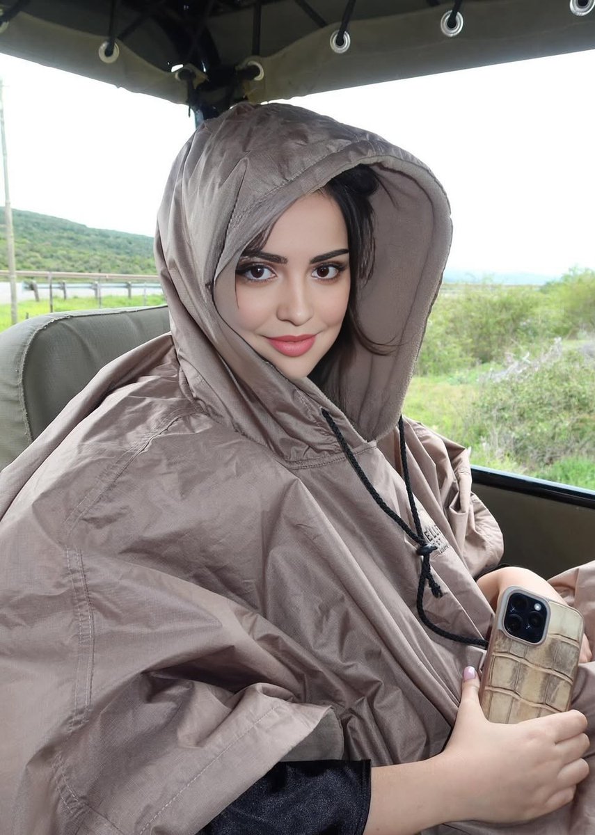 Princess Reem bint Al-Waleed Al Saud ✪ tweet media