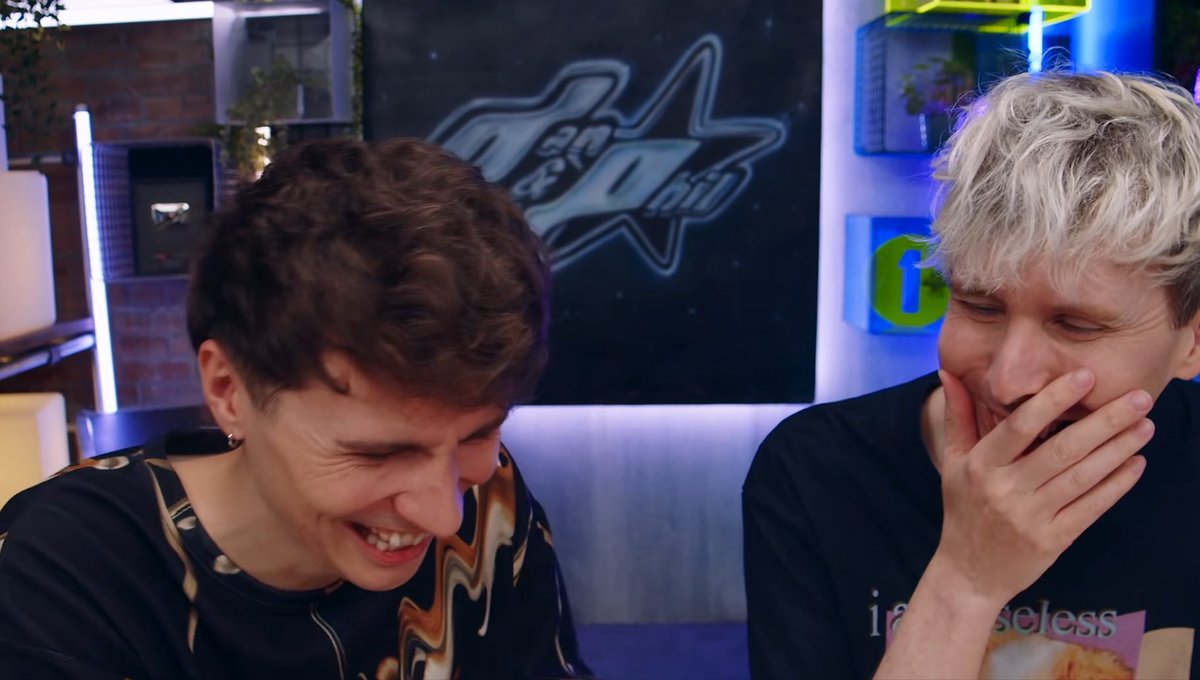 ems 🐦 tweet media