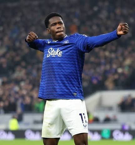 The Realistic Blue tweet media