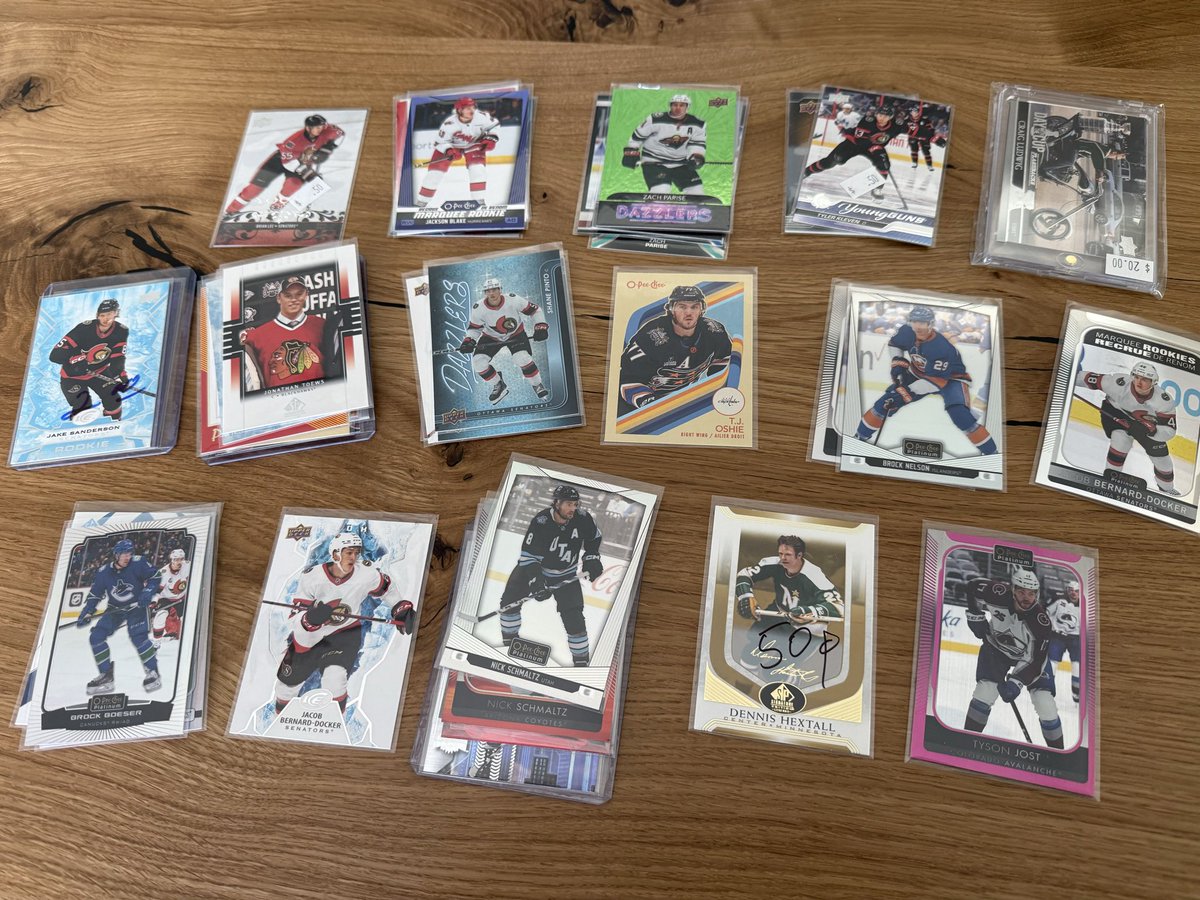 UND Hockey Cards tweet media