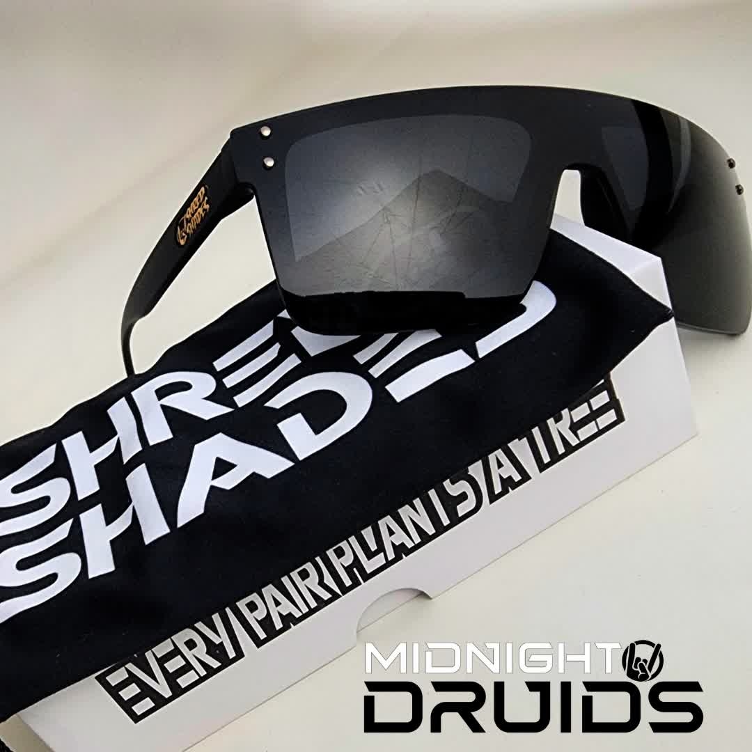 ShredShades's tweet image. All black everything 🖤🤘

#shredshades #sunglasses #eyewear #blackedout #shades