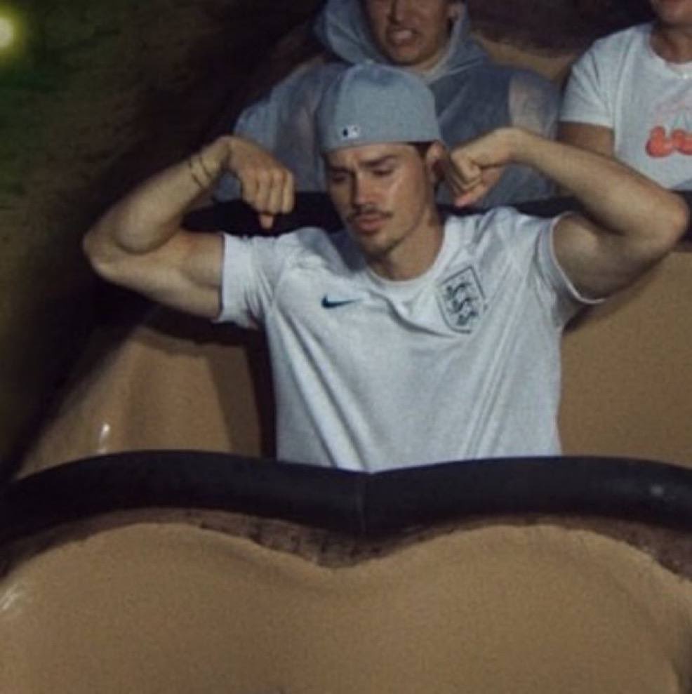 dudes hub tweet media