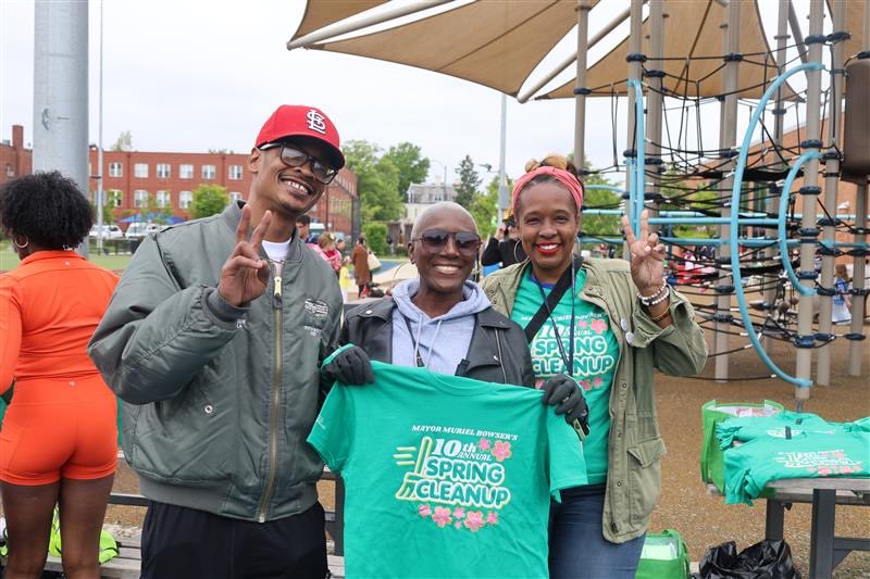 Mayor Muriel Bowser tweet media