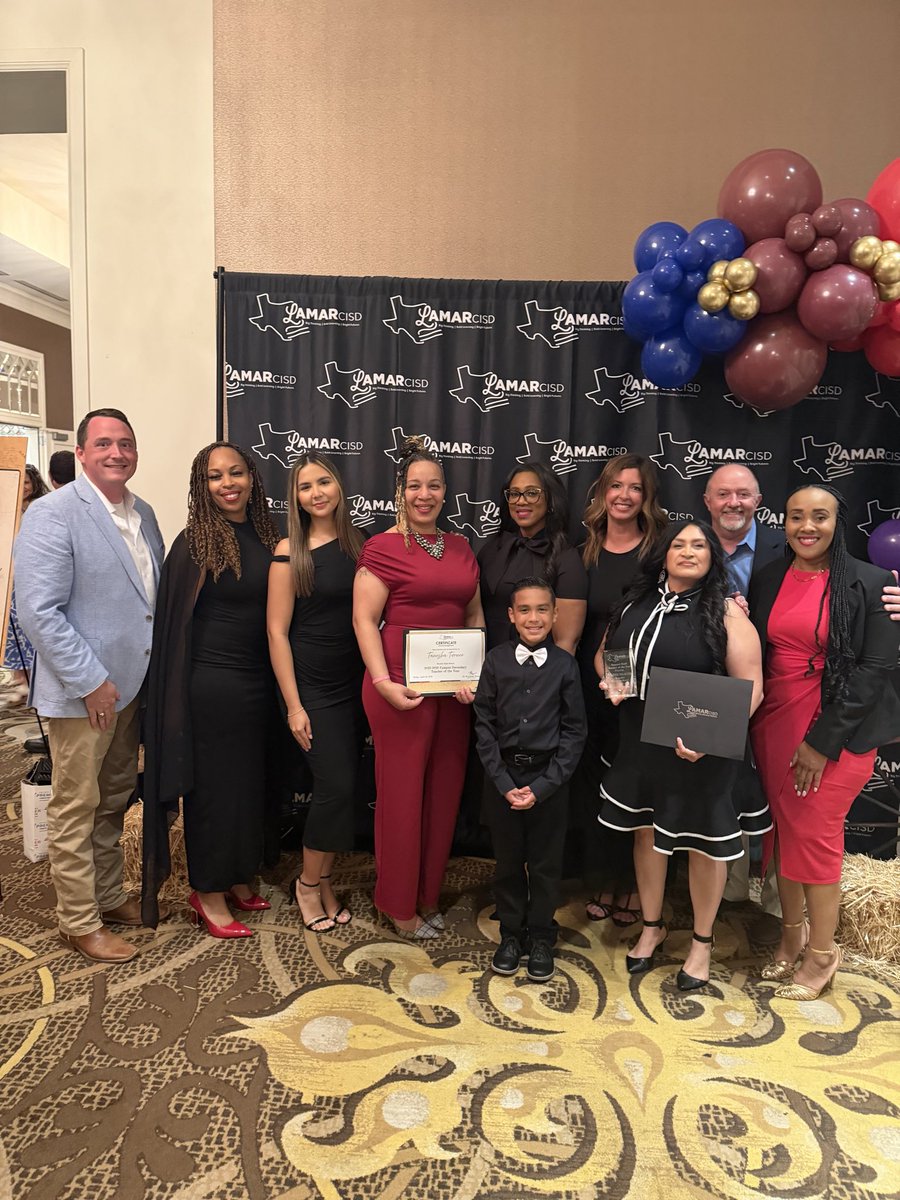 tkinney18's tweet photo. What a great event celebrating amazing people! #thePRIDEofLCISD https://t.co/waNGmGYsL4