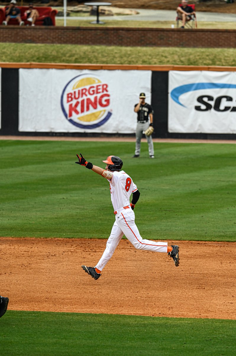 MercerBaseball's tweet photo. What a moment for the kid 🔥

#GoodToGreat | #WinnersWin https://t.co/rdIoCm8XiS