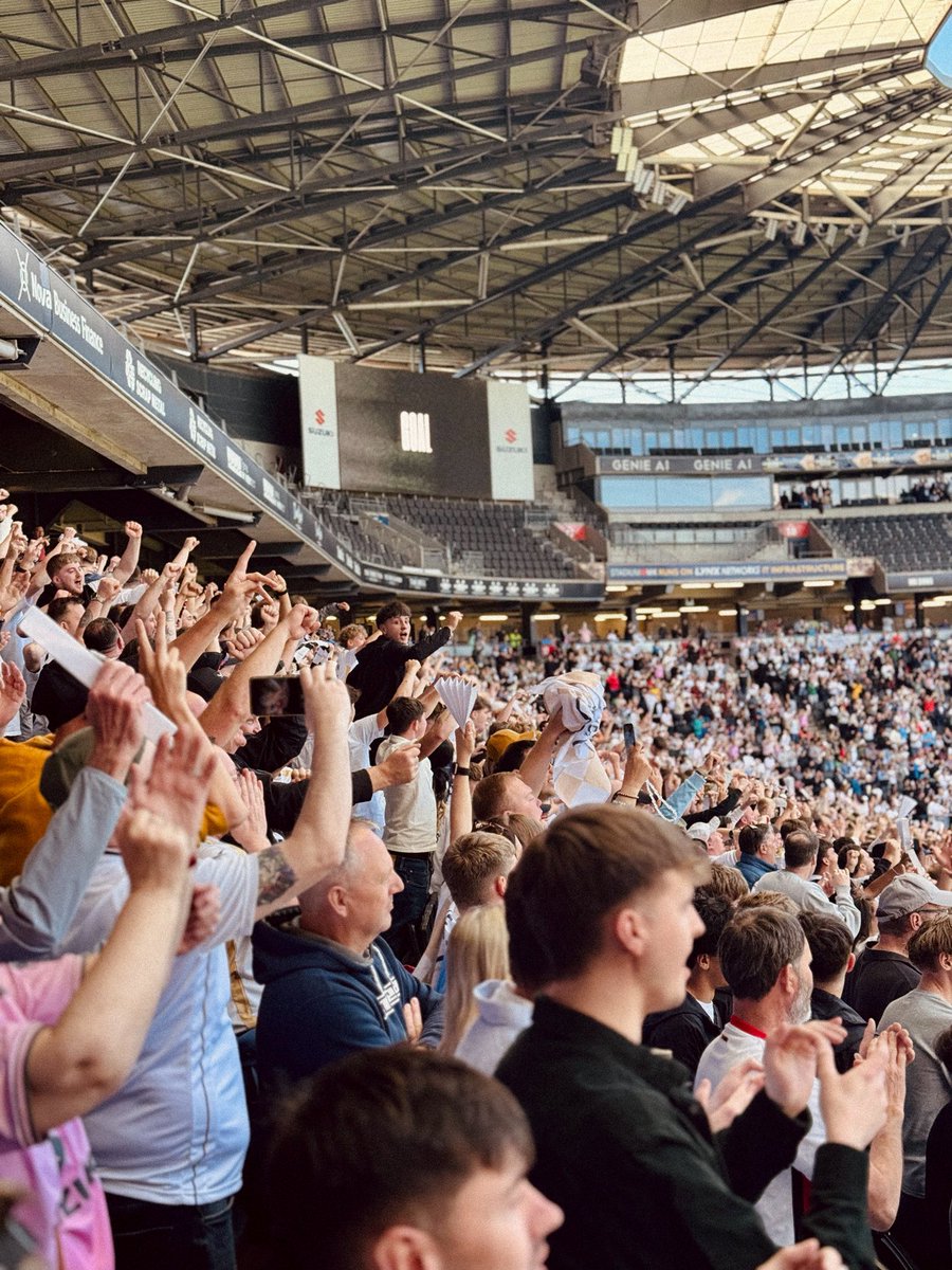 SocialNomadX's tweet photo. DONS ARE GOING UP OLร OLร!! #Mkdons #youdons @MKDonsFC ๐
If you happen to be in the pics let me know ๐ https://t.co/OJwRlzJDWX