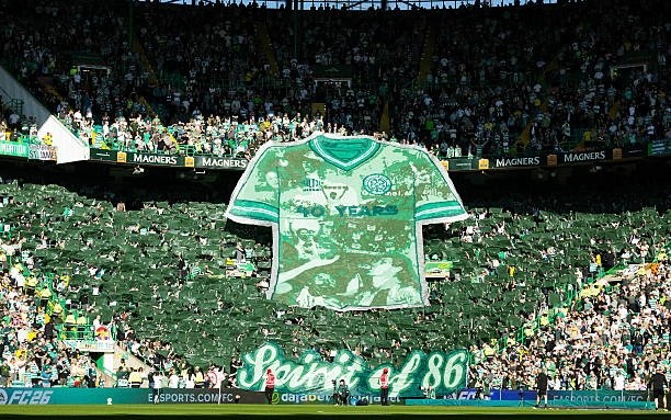 ultras_antifaa's tweet image. #Scotland — The Green Brigade displayed a tifo reading “Spirit of '86” during today’s match against Falkirk. 

The tifo refers to the 40th anniversary of Celtic FC’s legendary 1986 title-winning season, when they became champions ahead of Hearts on goal difference.