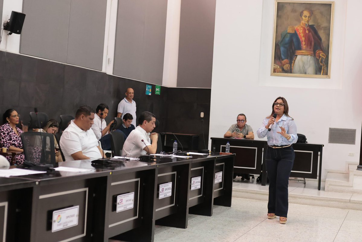 Secretaria de Educación del Atlántico expone avances ante la Asamblea centrodenoticias24.com/2026/04/25/sec…
<a href="/veranodelarosa/">Eduardo Verano de la Rosa</a> <a href="/m_castro1975/">Maribel Castro Florez</a>