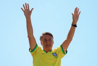 Carlos Bolsonaro tweet media