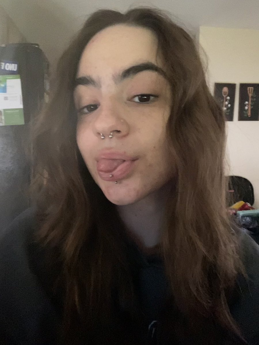 hannah🫐 tweet media