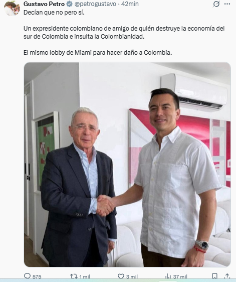EcEnDirecto's tweet image. #ATENCIÓN 
El presidente de #Colombia, @petrogustavo, reaccionó a la foto que circula en redes sobre la posible reunión que habrían tenido el mandatario ecuatoriano @DanielNoboaOk y el exJefe de Estado colombiano @AlvaroUribeVel. 
"Decían que no pero sí. Un expresidente