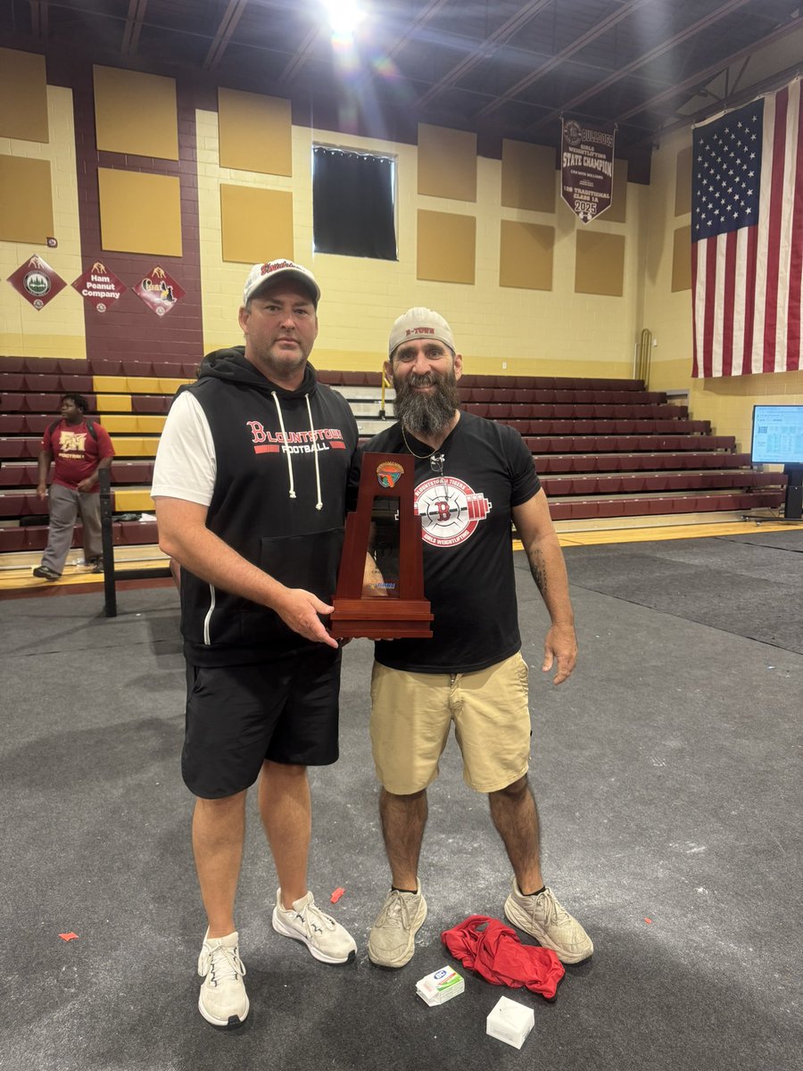 CoachWaggonerGT's tweet image. Them Blountstown Tigers are  FHSAA Class 1A Regional Champions in Traditional Boys Weightlifting .. #OutWorkEverybody 🏆 🐅 @BlountstownFB1 @CoachMScott_BHS @PrepRedzoneFL @FlaHSFootball @CalhounCSD