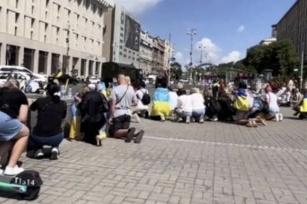 Real Фонд Бесполезного Контента tweet media