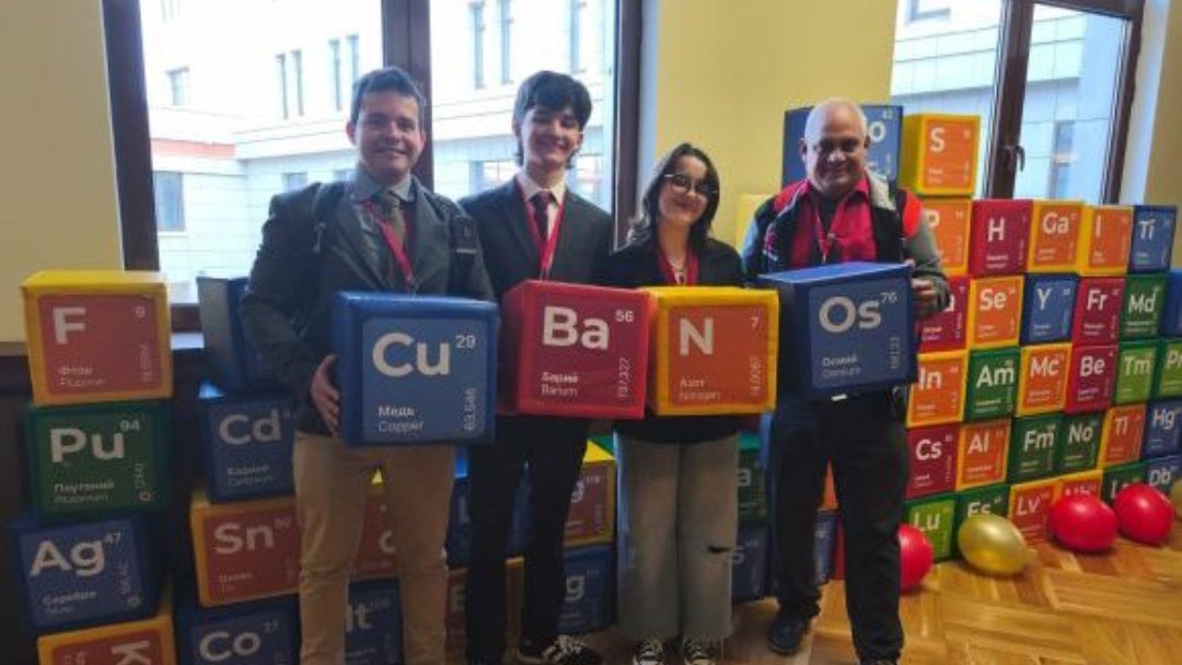 Yarijolin's tweet photo. Felicidades !!!! 🥉BRONCE !!! De la representación cubana en Olimpiada Internacional de Química. Nuestros jóvenes dan una lección de saberes y preparación!!! Exponentes de la calidad de nuestra Educación en Cuba https://t.co/GCn301FkA6